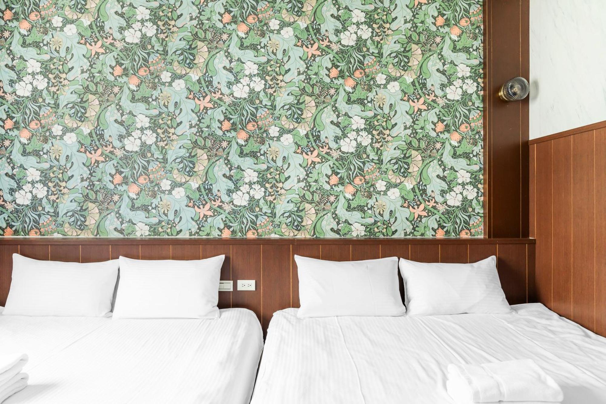 32小巷弄 Hotel Тайнан Екстериор снимка