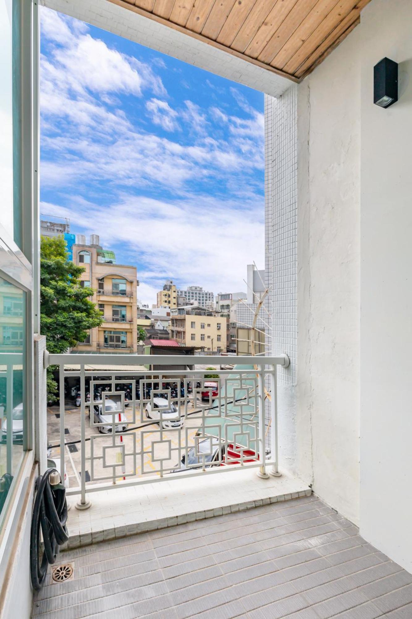 32小巷弄 Hotel Тайнан Екстериор снимка